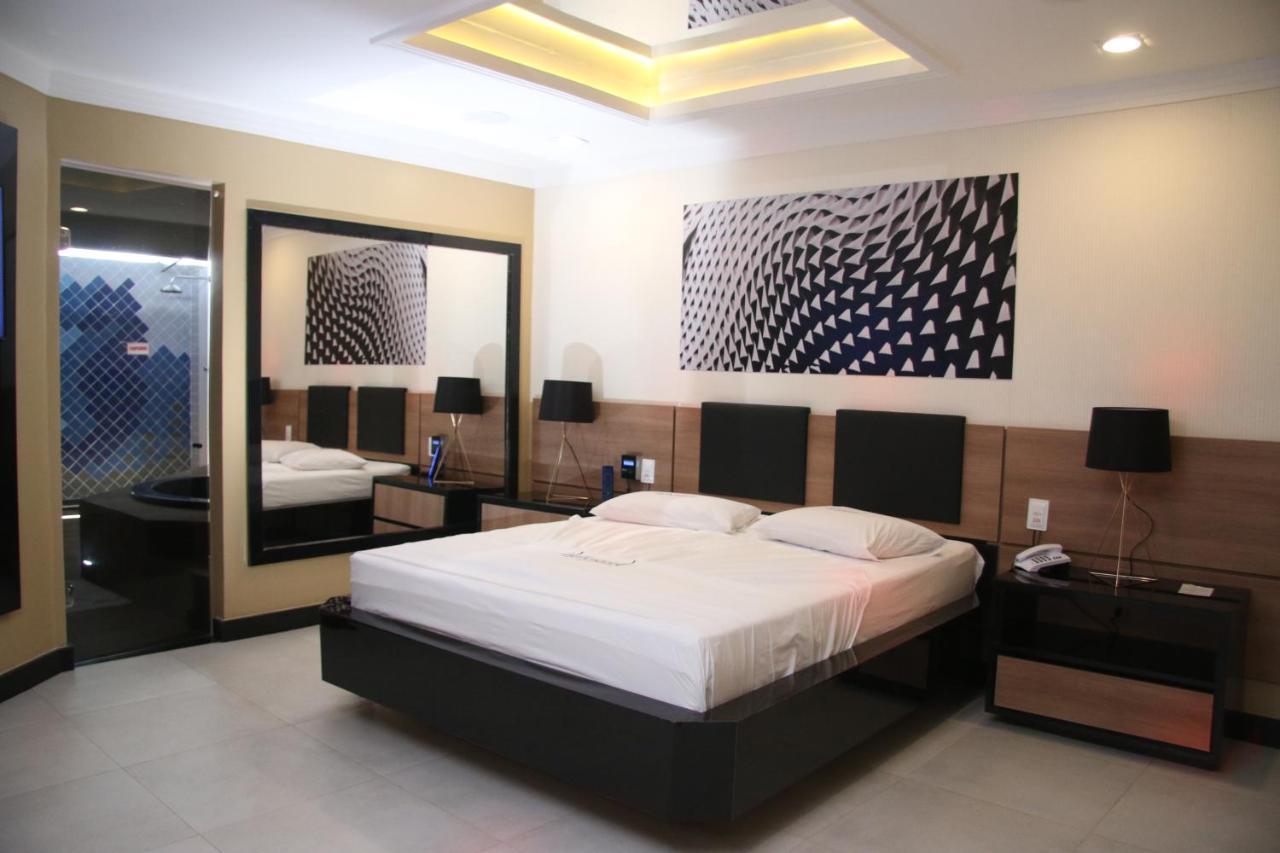 Motel Hollywood Salvador Eksteriør billede