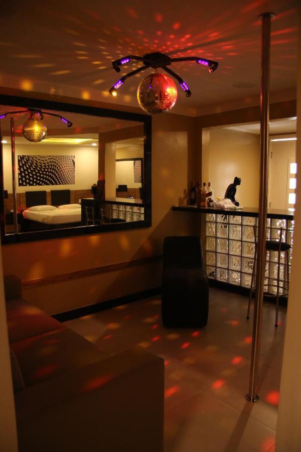 Motel Hollywood Salvador Eksteriør billede